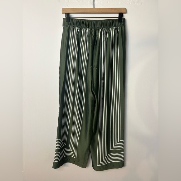 Loft Women’s Green and White Wide Leg Pull On Pants, Size XS Petite - Picture 8 of 11